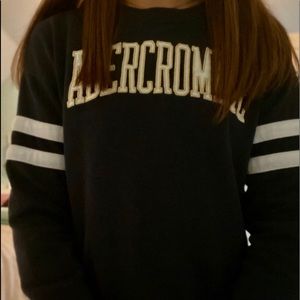 Abercrombie Kids cropped crew neck sweatshirt